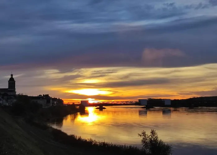 La Roche D'anjou * Saint-Mathurin (Maine-et-Loire)